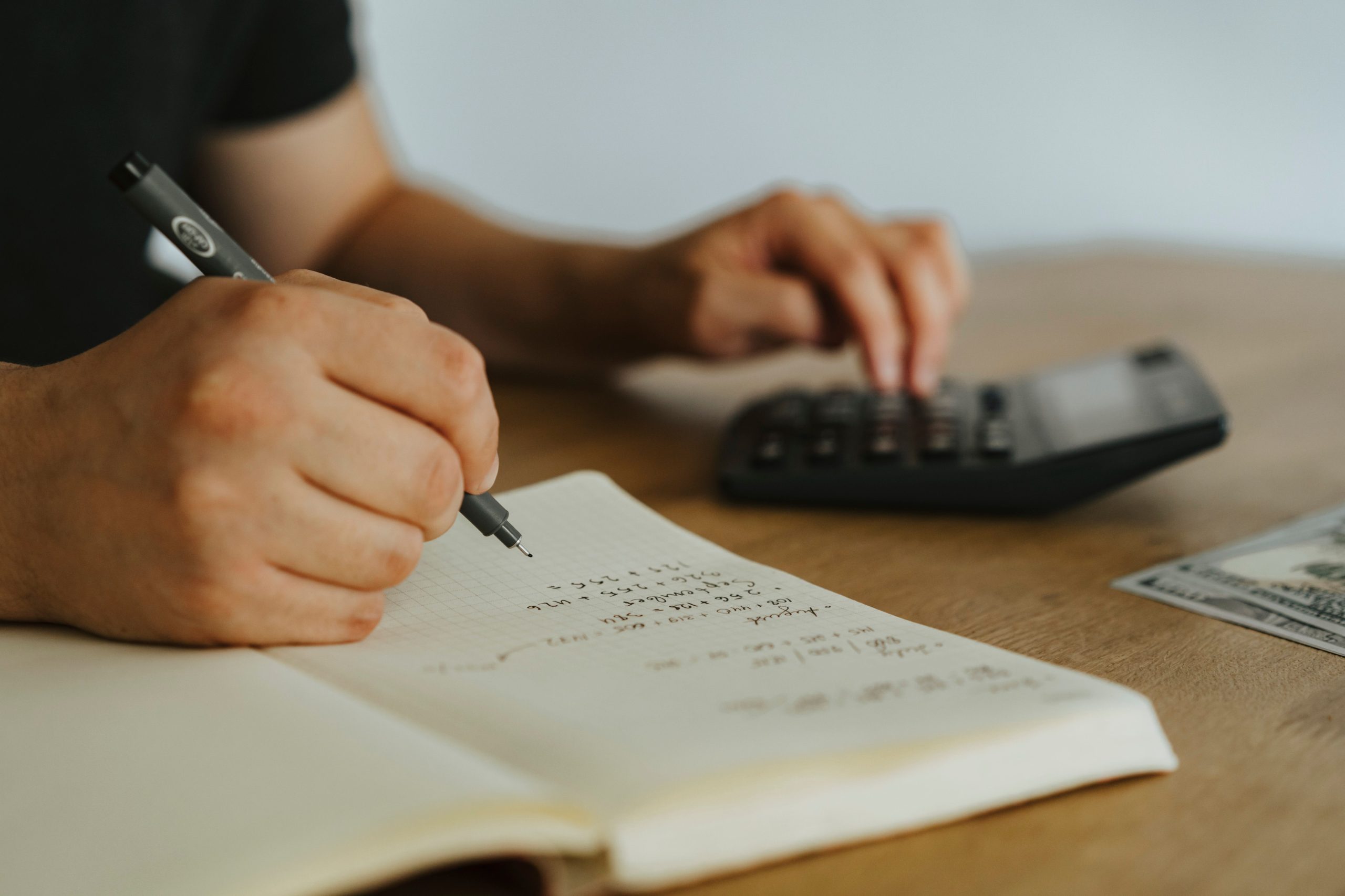person choosing an insurance deductible